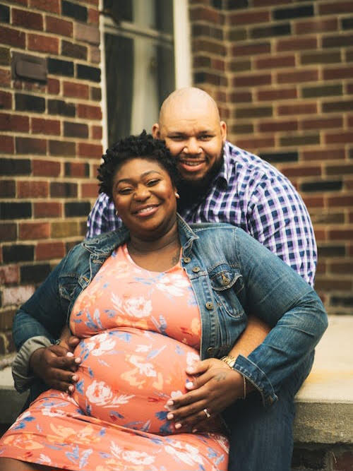 pregnant couple